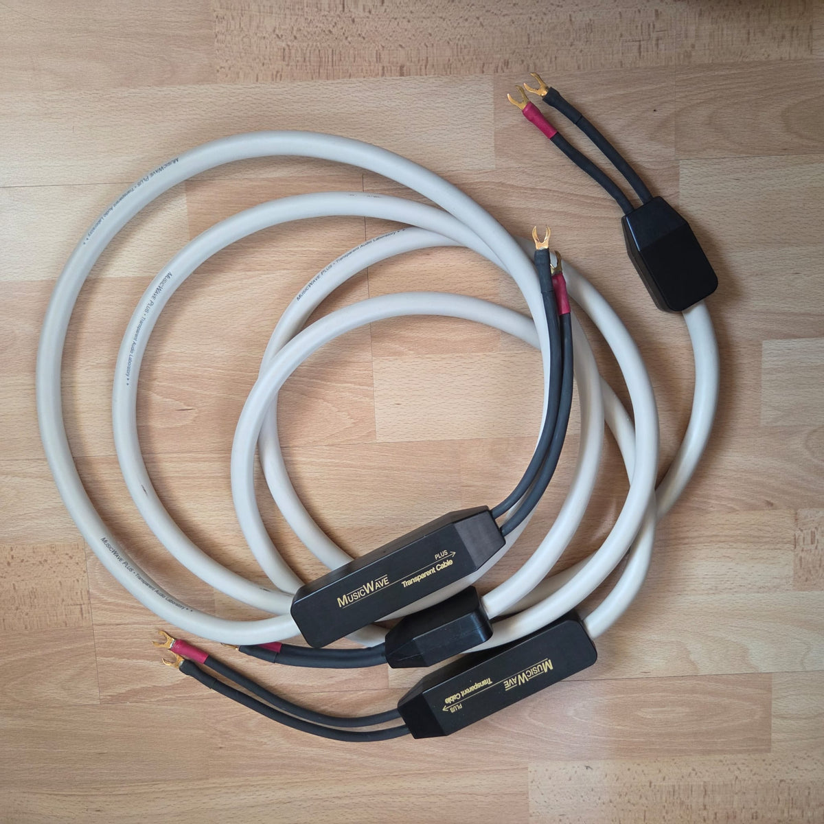 Transparent Music Wave Plus speaker cables - 2.4 meter