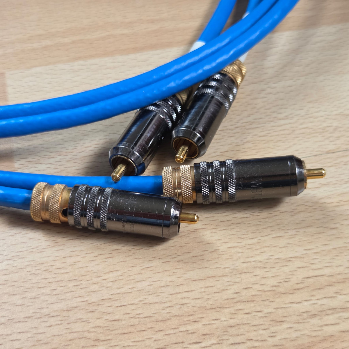 Siltech 4-24 Pure Silver RCA interconnects - 1.5 mtr